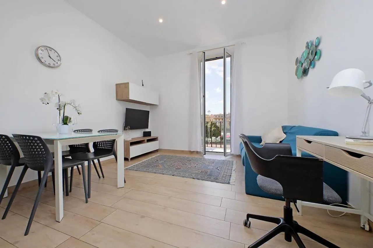A 10 Min Dal Colosseo Dimora Intima E Silenziosa Roma Apartamento